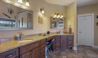 197 St. Andrews Dr, Barboursville, WV 25504