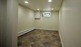 6 Cottage Pl, Allendale, NJ 07401