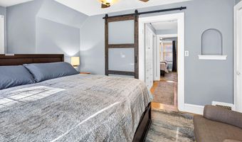 1036 W OKLAHOMA St, Appleton, WI 54914