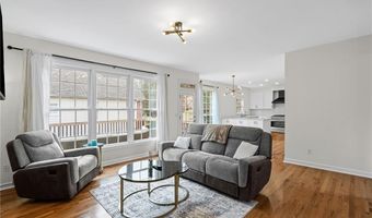 7260 Fawn Lake Dr, Alpharetta, GA 30005