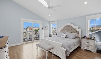 30 Berger Ave, Amityville, NY 11701