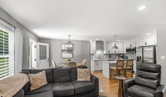 57 Gillette Way 57, Bristol, CT 06010