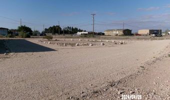 6517 W Vest Rd, Carlsbad, NM 88220