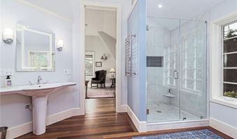 170 Lloyd Rd, North Kingstown, RI 02874