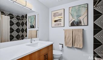 2921 N Arran Ct, Boise, ID 83702