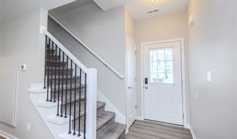7000 Lake Ridge Ave 4, Des Moines, IA 50320