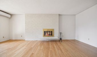 1400 SE LAVA Dr 6, Milwaukie, OR 97222