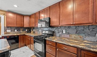 10121 Crows Nest Cv, Aurora, OH 44202
