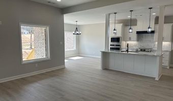 1001 Duke Dr, Bauxite, AR 72011