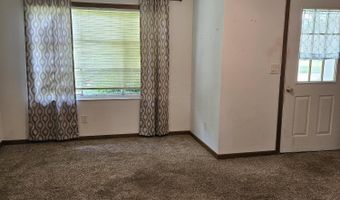 1023 N 1st St, Aberdeen, SD 57401