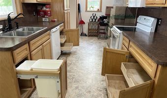 120 N 10th Ave, Teague, TX 75860