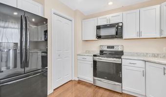 1744 Parkview Dr, Bedford, IN 47421