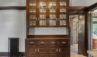 1952 CANTERBURY Rd, Abington, PA 19001
