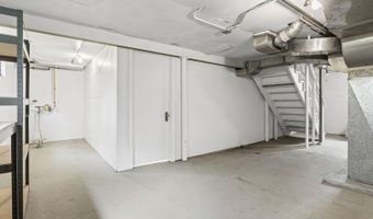 418 S Vail Ave, Arlington Heights, IL 60005