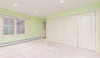 61 Howland Ave, Jamestown, RI 02835