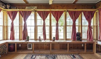 35429 McCartie Ln, Bonanza, OR 97623