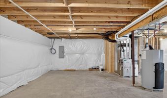 247 Gemstone Dr, Alma, MI 48801