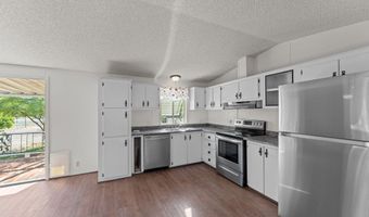 26600 S Grandview Dr, Congress, AZ 85332