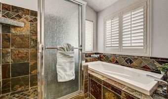 33 Reyburn Dr, Henderson, NV 89074