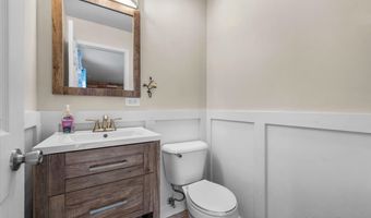 38796 N Kenmore Rd, Antioch, IL 60002
