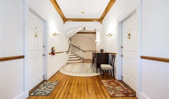 20 Berkeley Ave 2, Newport, RI 02840