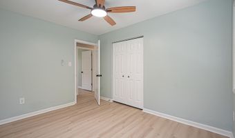6438 KNOLL HILL Dr, Berlin, MD 21811