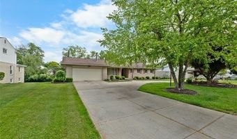 22840 Twyckingham Way, Addison, MI 48034
