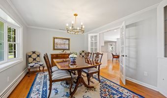 475 Riverside Dr, Cheshire, CT 06410
