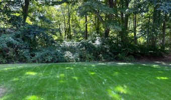10 Falls River Cir, Essex, CT 06442