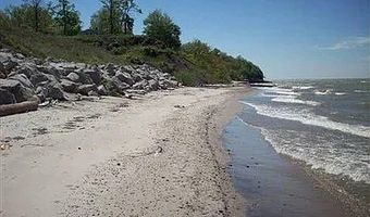 5239 Lake Dr N 305, Ashtabula, OH 44004