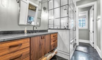 114 Sailors Pt, Alexander City, AL 35010