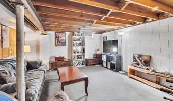3552 W Southwood Dr, Franklin, WI 53132