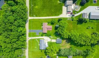 12222 Cenfield St NE, Alliance, OH 44601