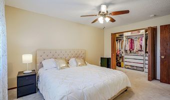 8582 134th St W, Apple Valley, MN 55124