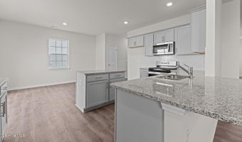 1091 Aviator Ln, Ayden, NC 28513