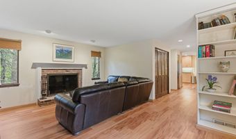37 Tall Wood Holw, Avon, CT 06001