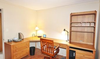 207 Sixth St, Bangor, ME 04401