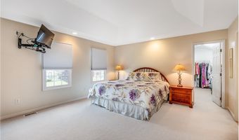 175 Crown Royal Dr, Amherst, NY 14221