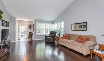 118 Kensington Ct, Aurora, OH 44202