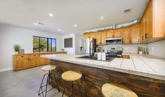 1302 W Coyote Trl, Benson, AZ 85602