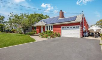 37 New Point Pl, Amityville, NY 11701