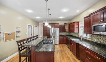 528 Vanderbilt Ave, Bayville, NJ 08721