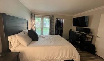 1955 N Stillwater Rd, Arlington Heights, IL 60004
