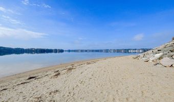 13 Thompson Rd A, Bourne, MA 02532