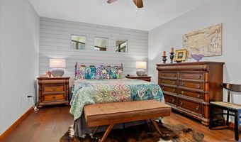 1825 HICKORY Ln, Atlantic Beach, FL 32233