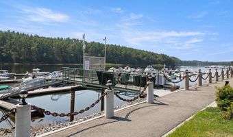 60 Merrimac St 701, Amesbury, MA 01913