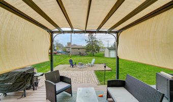 135 Kraft Dr, Ashville, OH 43103