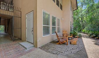 530 N 2nd St, Bay St. Louis, MS 39520