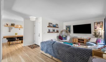 4021 Yankee Dr, Agoura Hills, CA 91301