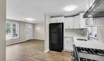 9 Frederick Dr, Bayville, NJ 08721